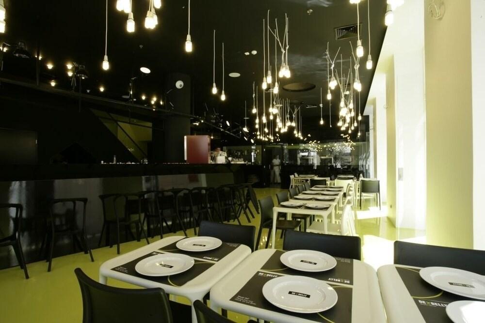 Design Hostel One سبليت المظهر الخارجي الصورة