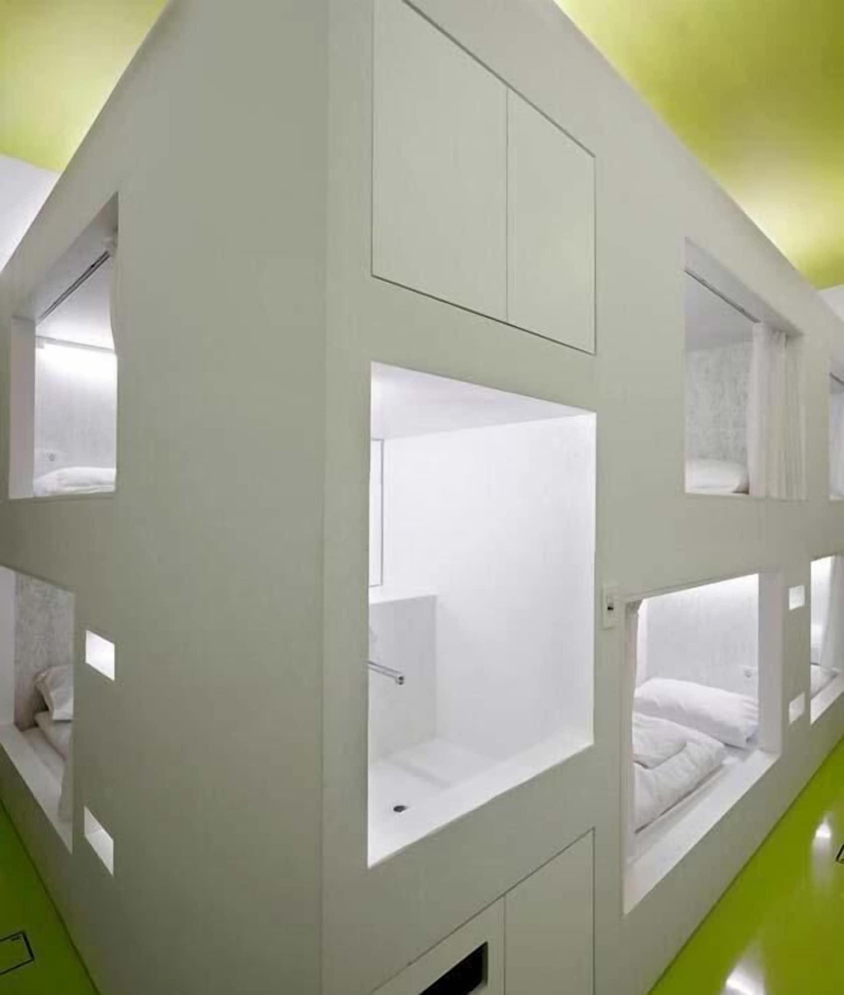 Design Hostel One سبليت المظهر الخارجي الصورة