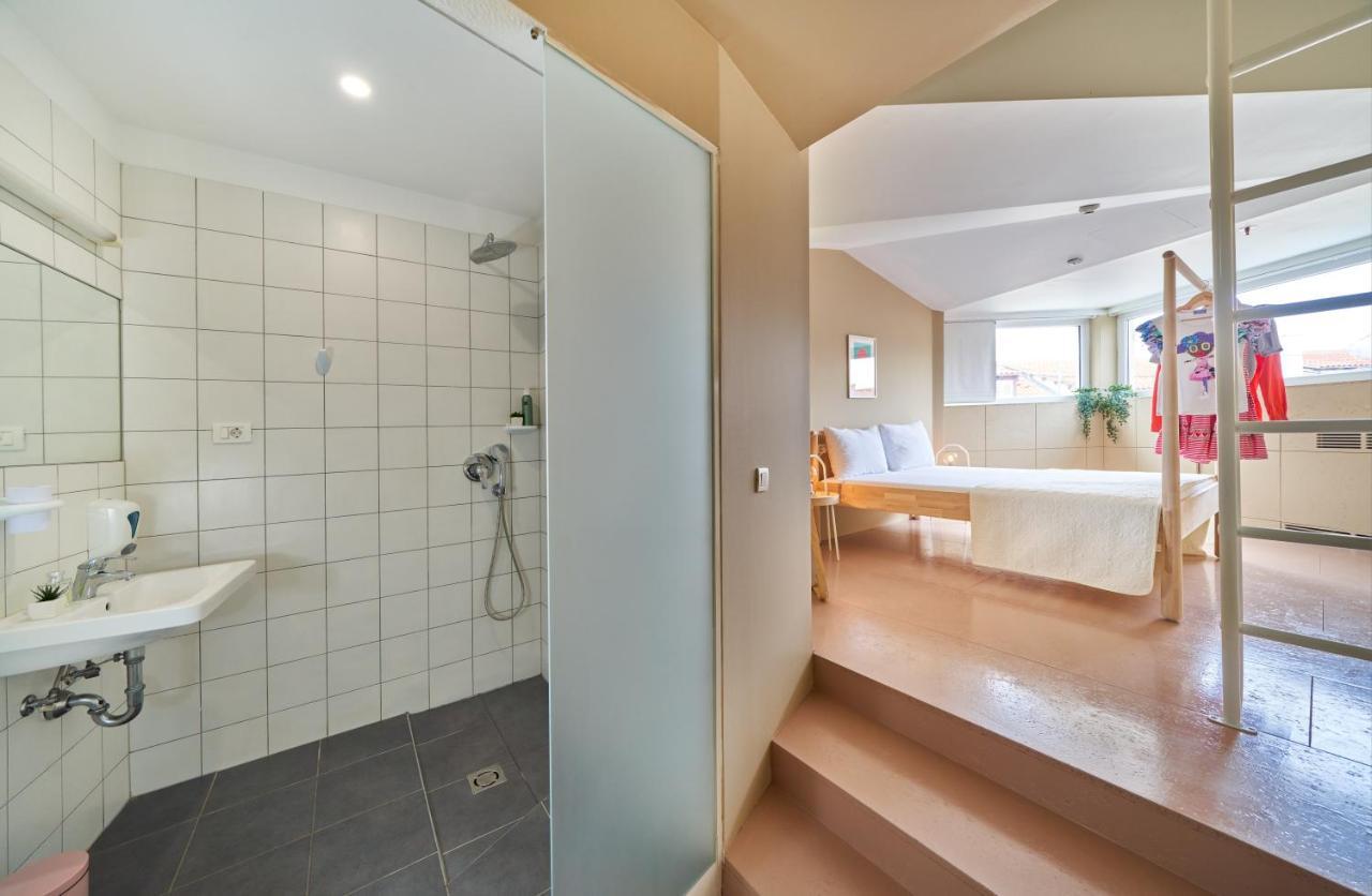 Design Hostel One سبليت المظهر الخارجي الصورة