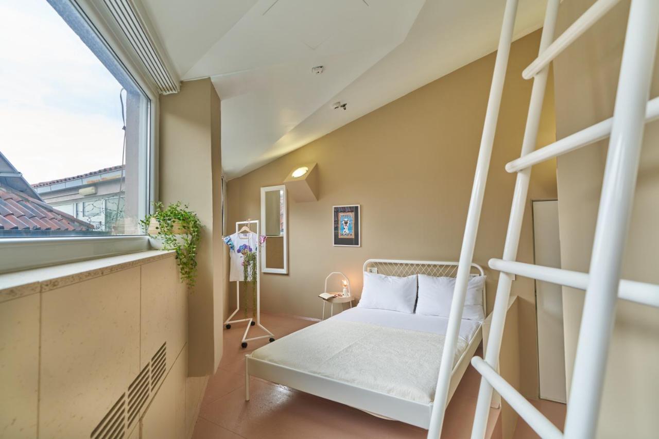 Design Hostel One سبليت المظهر الخارجي الصورة