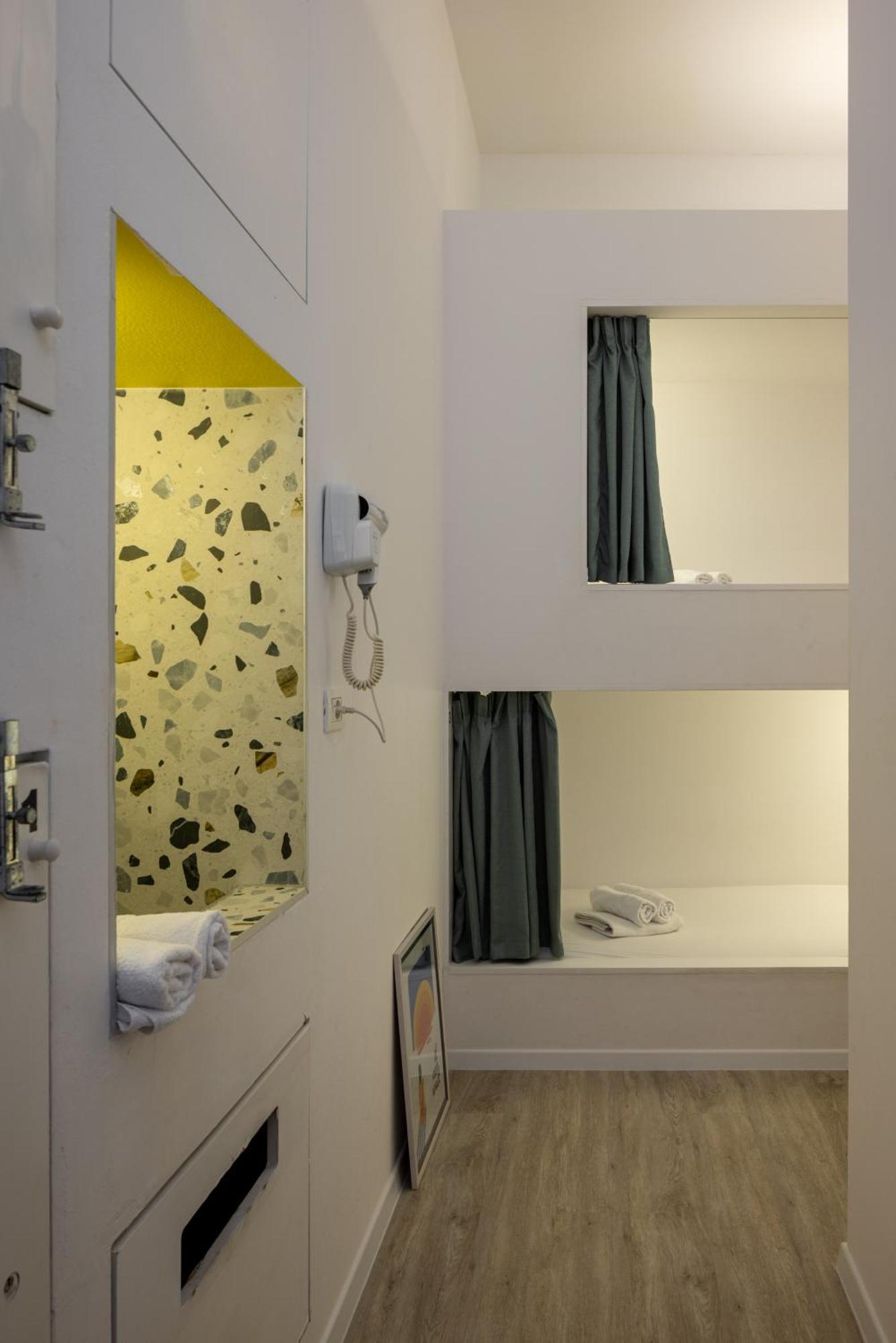 Design Hostel One سبليت المظهر الخارجي الصورة